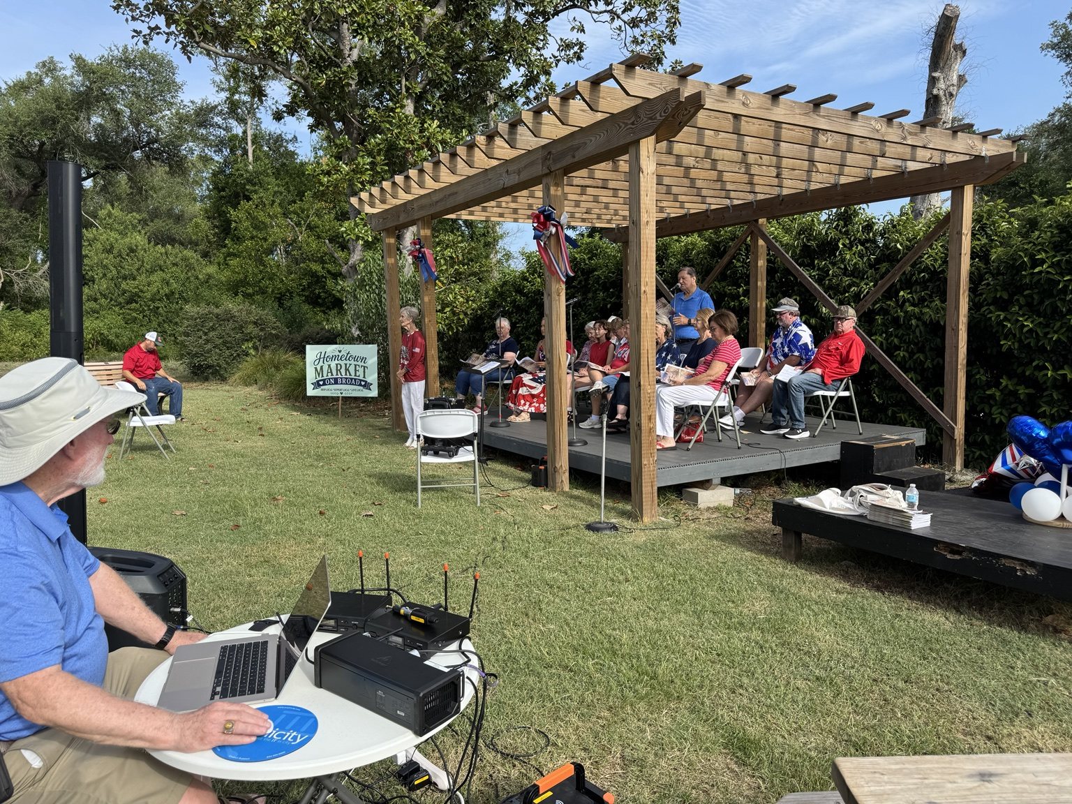 Outdoor choir concert in Lyons